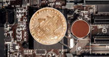 最初のビットコインに込められたメッセージ｜金融システムの失敗を語る