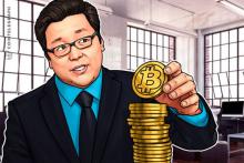 ビットコイン楽観論者トム・リー氏、リップルのカンファレンスでSWIFT決済に疑問