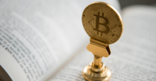 ビットコインの価格が60万円台に